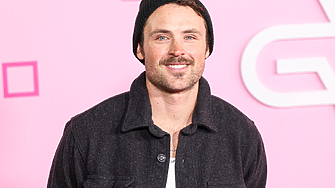 Атлетичен, секси и винаги усмихнат: запознайте се с Дилън, по-малкият брат на Зак Ефрон! 