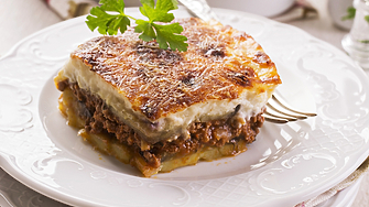 Мусака – вкусната ѝ история + класическа рецепта