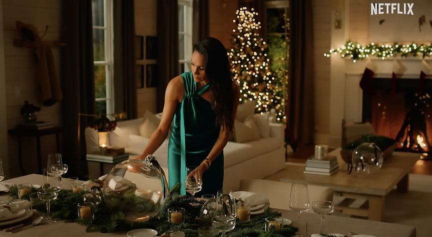 Поредната драма: Обвиниха Меган Маркъл, че носи открадната рокля