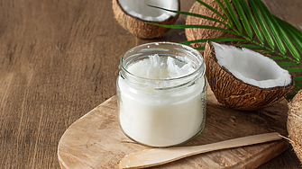 Защо трябва да хапваме по една лъжица кокосово масло всяка сутрин