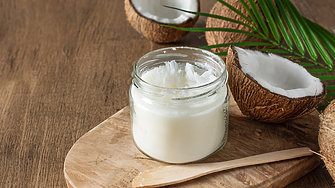 Защо трябва да хапваме по една лъжица кокосово масло всяка сутрин
