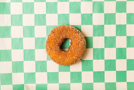 Какво всъщност повишава нивата на кръвната ти захар (не е само сладкото)