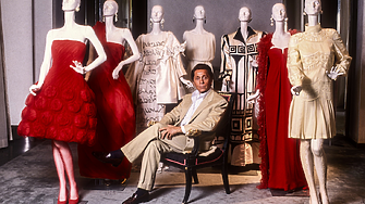 Червеното на Валентино остава вечно