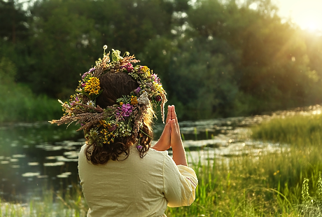 Колелото на природата: най-важните празници през 2026 според древния календар на Уика 