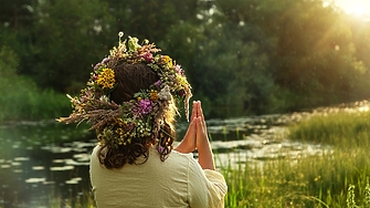 Колелото на природата: най-важните празници през 2026 според древния календар на Уика 