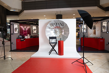Armani Beauty представя ексклузивното поп-ъп изживяване "In the Spotlight" в Serdika Center
