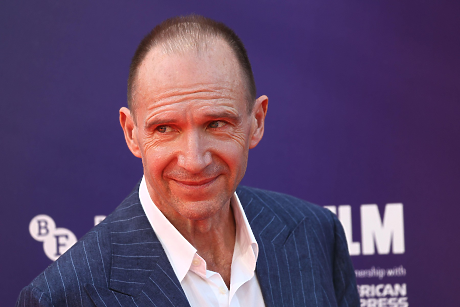 Ралф Файнс случайно потвърди слуховете кой е новият Волдемор? 