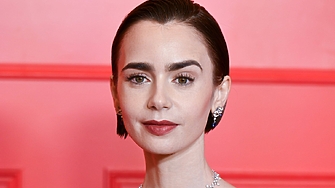 Три години след кражбата: Лили Колинс откри годежния си пръстен 