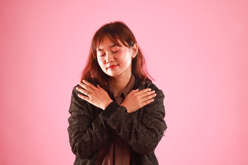 Малка техника с голямо въздейстие: как да преборите стреса с метода „пърхане на пеперуда“