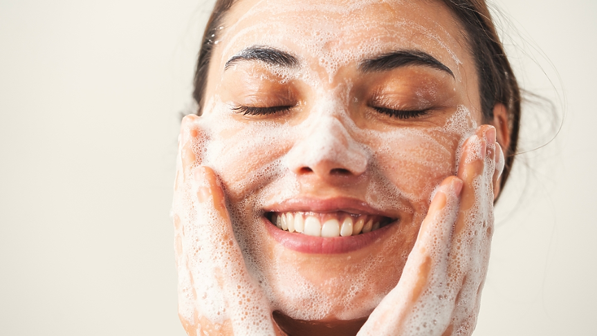 5 признака, че не почиствате лицето си както трябва