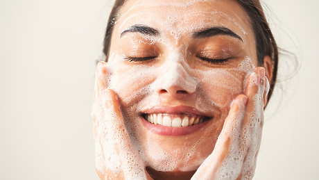5 признака, че не почиствате лицето си както трябва