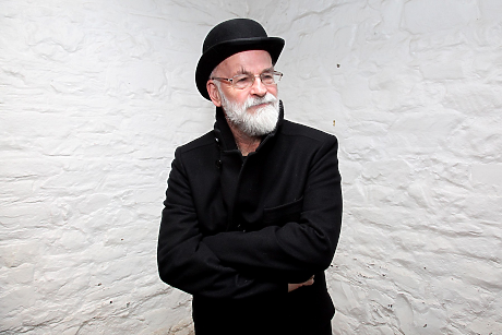 „Истинската глупост надминава изкуствения интелект всеки път” - великият Тери Пратчет