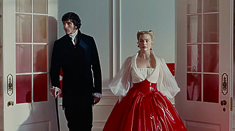 6 филма за обречена любов, които да гледате след „Брулени хълмове“