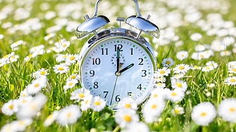 5 трика как да се адаптираме по-леко към лятното часово време