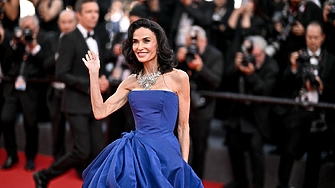 Деми Мур шокира филмовия фестивал в Кан с драматична нова визия